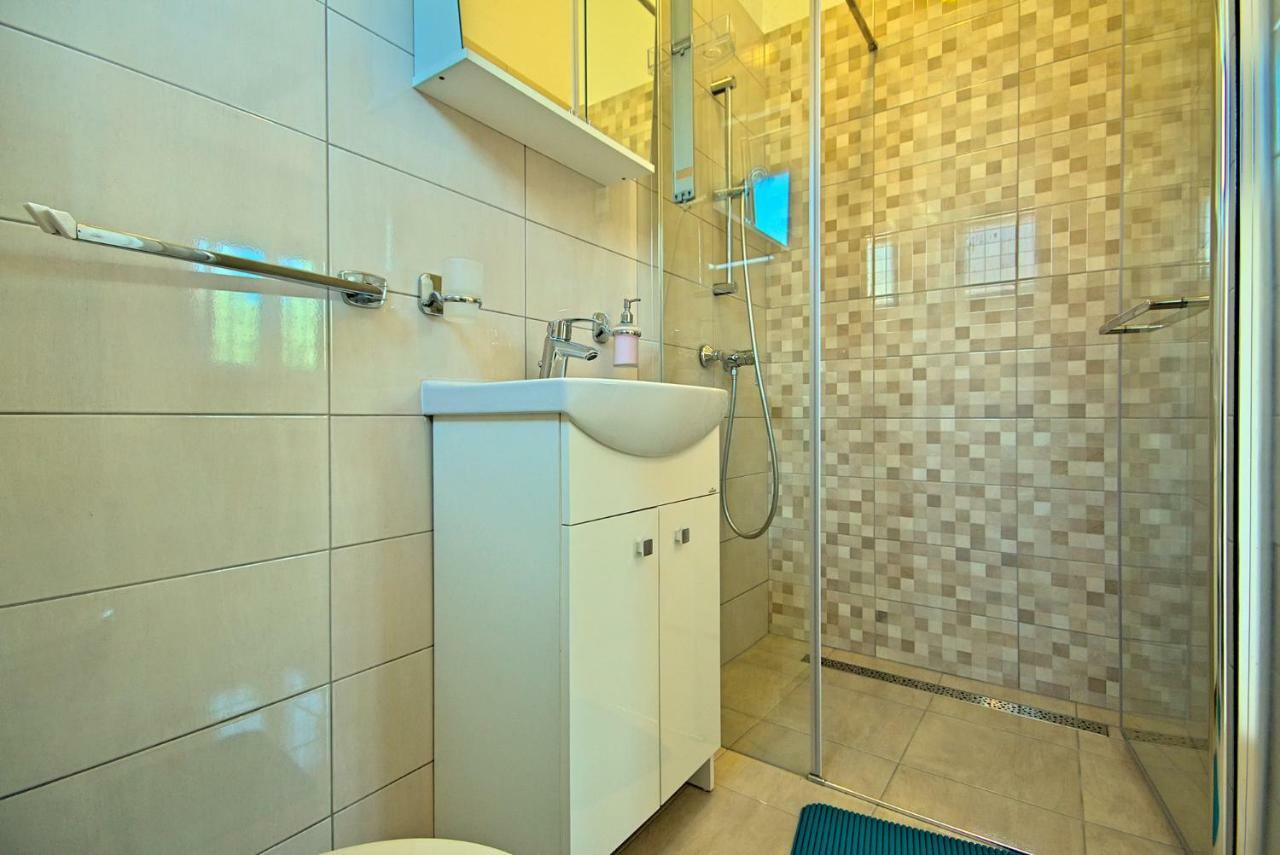 App Klabot *** Apartment Умаг Екстериор снимка