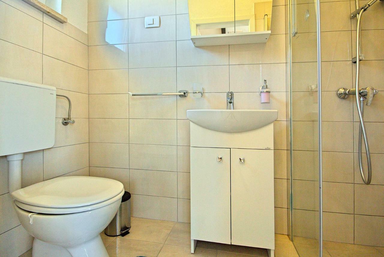 App Klabot *** Apartment Умаг Екстериор снимка